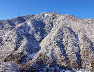 七面山の雪景色