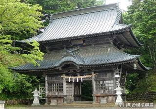 七面山敬慎院の山門