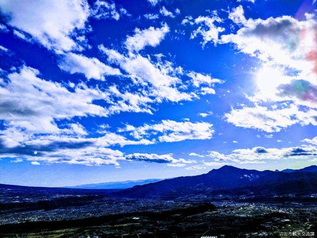 山頂から子持山