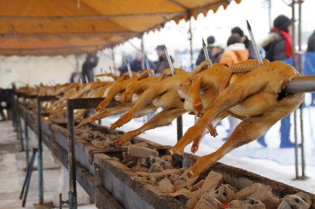 比内地鶏の丸焼き