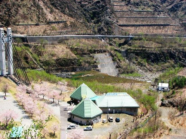 銅親水公園と足尾環境学習センター