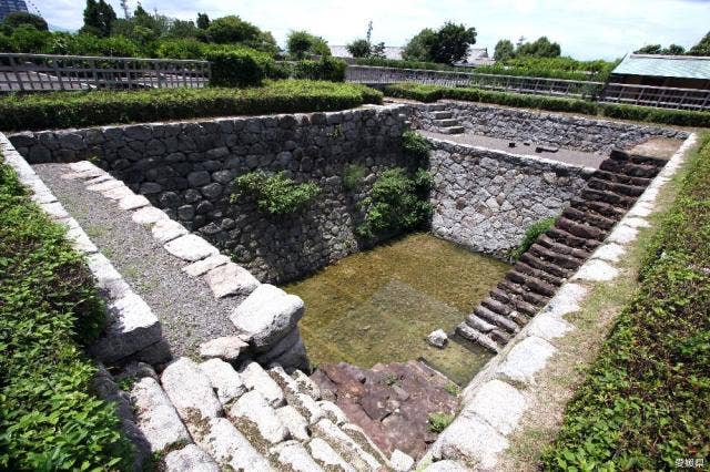 松山城二之丸史跡庭園