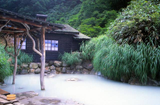 鶴の湯温泉