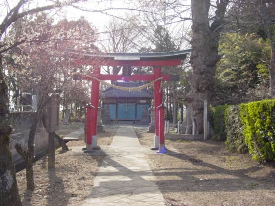 天神社鳥居と本堂