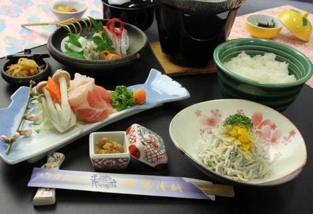 釜上げしらす丼御膳