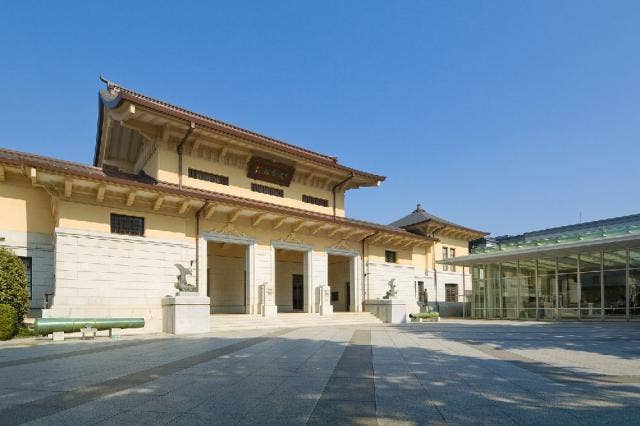 靖国神社遊就館