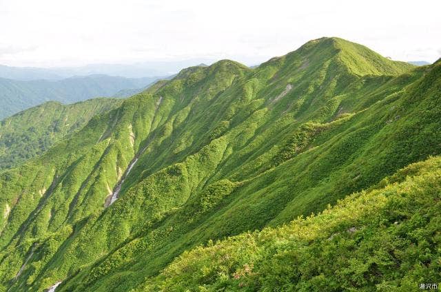 神室山東面