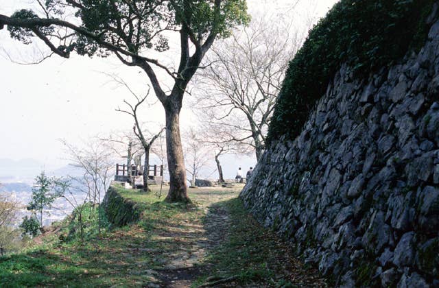 Shiroyama Park