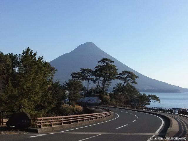 瀬平公園から開聞岳を望む