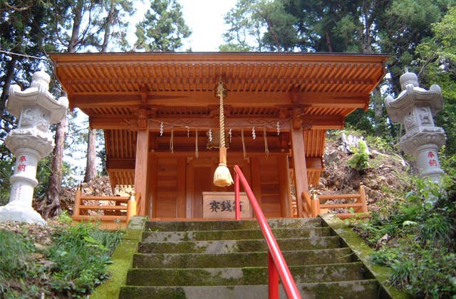 白山比め神社