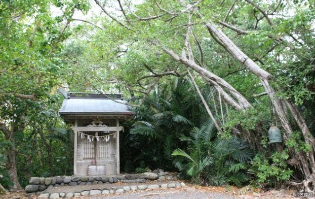 月が岡神社