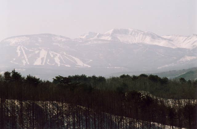 鎌房山