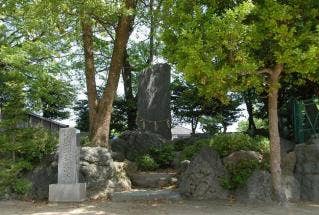 山内一豊誕生地碑