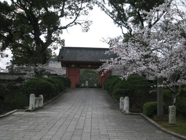 鹿島城址「赤門」