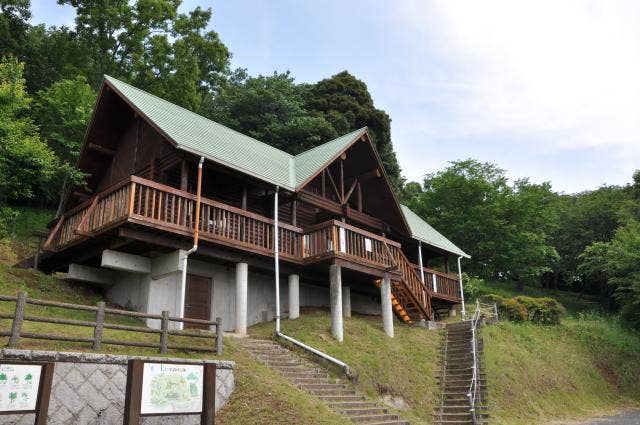 三ツ石森林公園「もりの小屋」