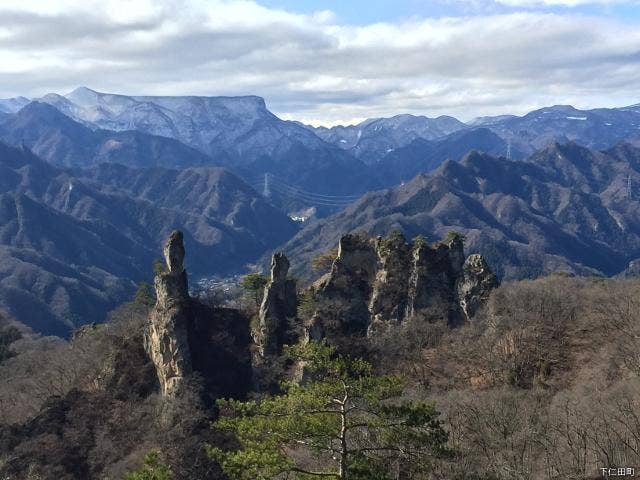 ジジ岩ババ岩と荒船山