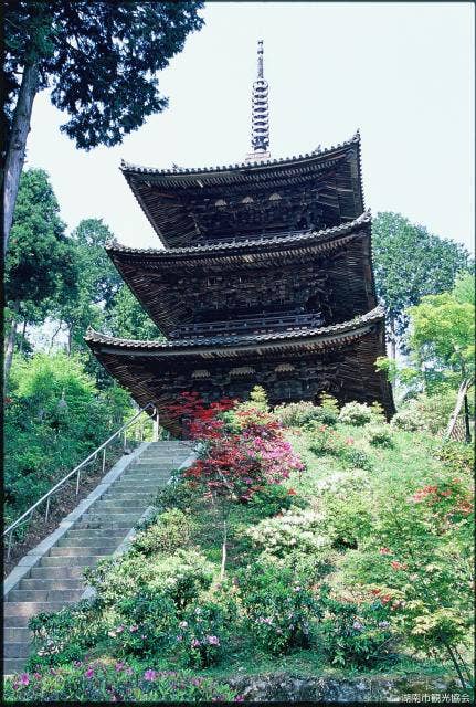 常楽寺三重塔