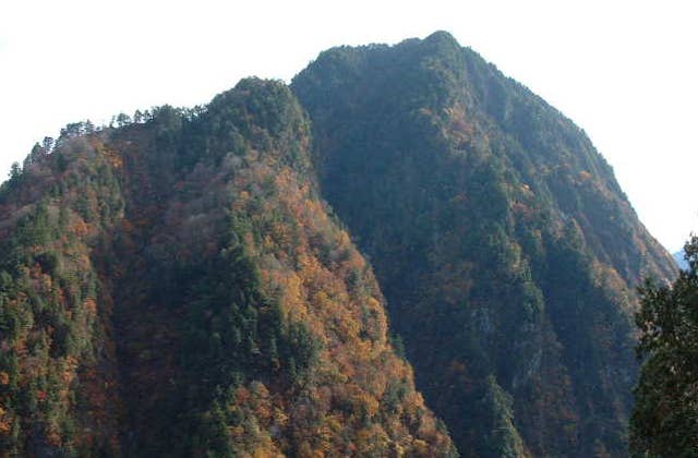 奥鐘山