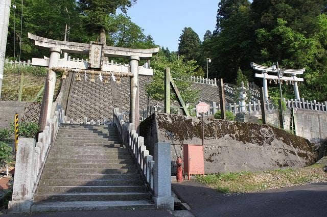 漆器神社（八幡神社）