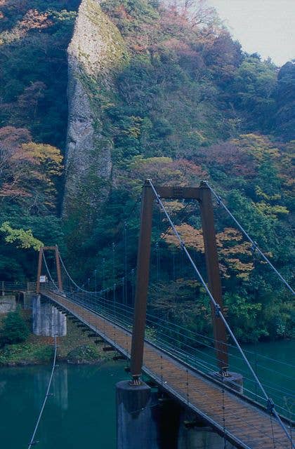 立久恵峡の紅葉