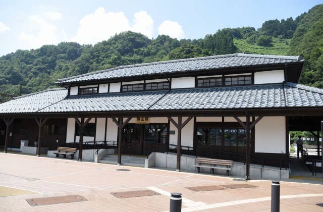 勝山駅