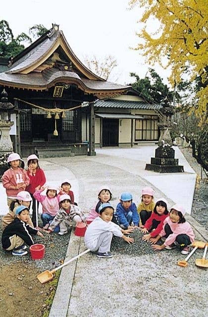 波多神社