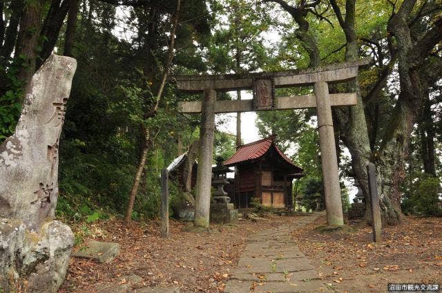 戸鹿野八幡宮