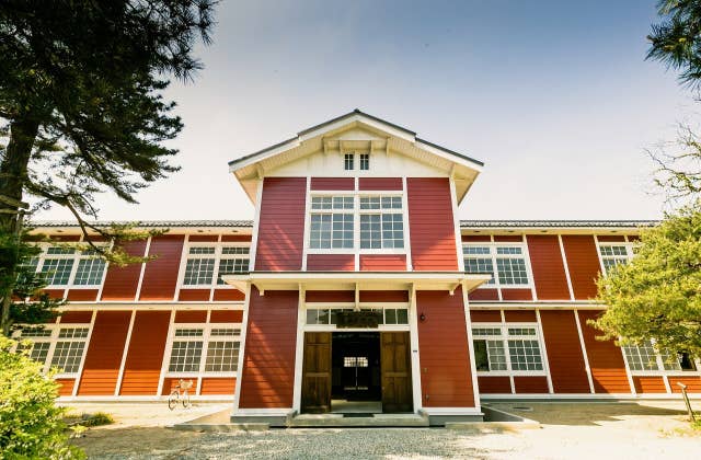 旧長井小学校第一校舎（外観）