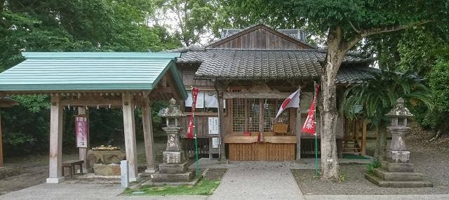 都萬神社