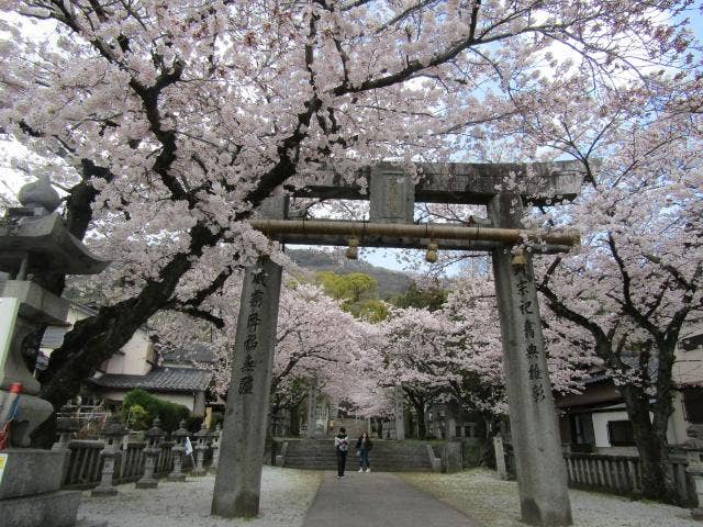 香春神社