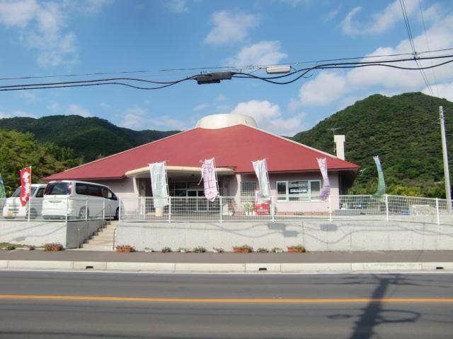 龍郷町島育ち産業館