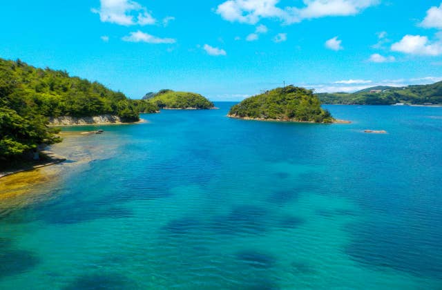 島津島に渡るお松橋からの夏の風景