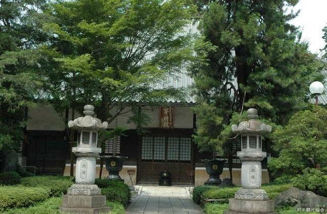 高安寺本堂