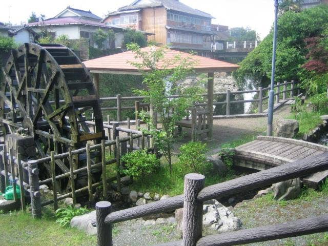 市比野温泉（湯の滝公園付近）