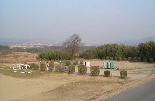 草内木津川運動公園