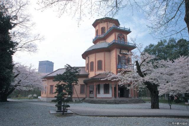 山形市郷土館（旧済生館本館）