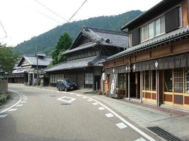 Townscape of Tado Town