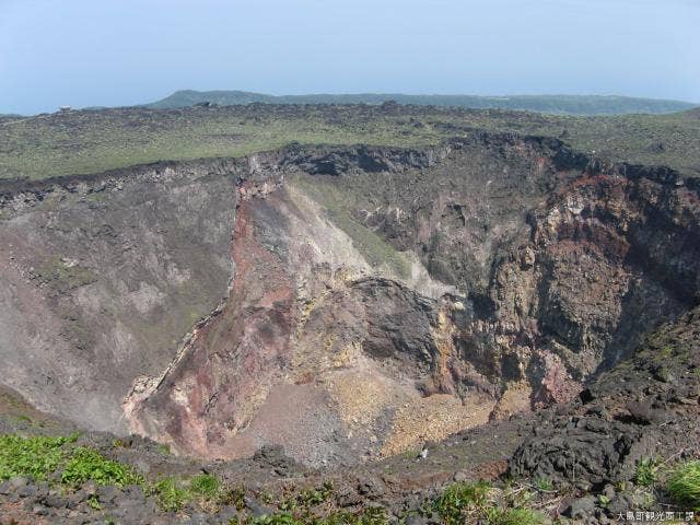 三原山噴火口