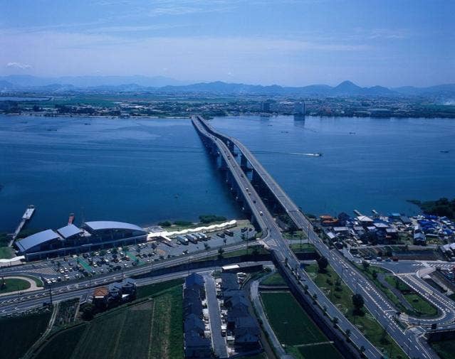 琵琶湖大橋