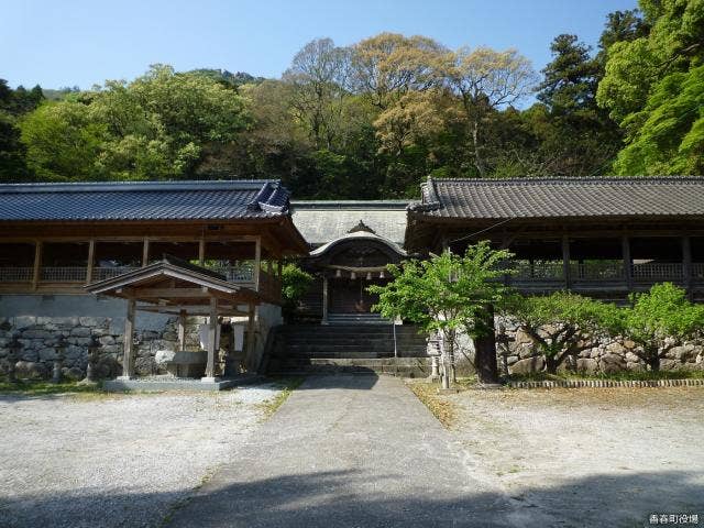 香春神社