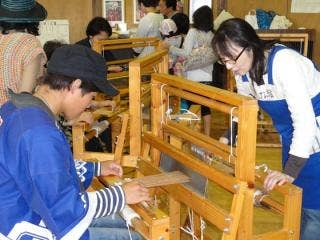 しな織コースターづくり体験