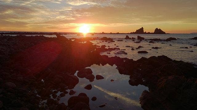 三ツ石海岸からの日の出