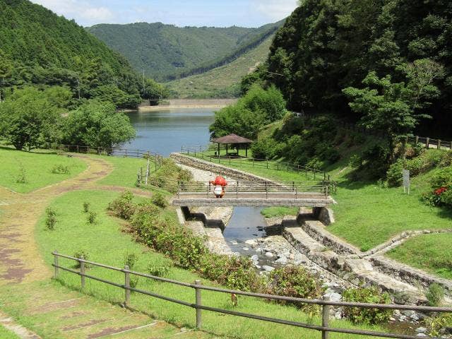 呉ダム渓流公園