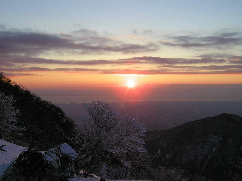 菰野町　御在所岳 初日の出