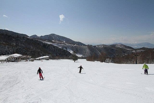 志賀高原中央エリア｢発哺ブナ平スキー場｣