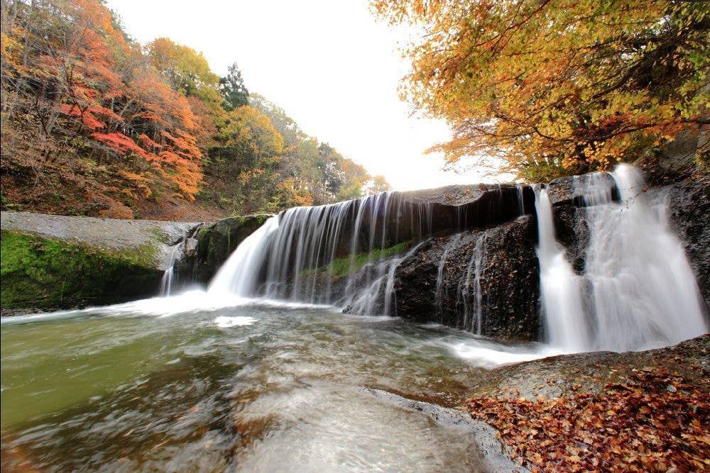 山中七ヶ宿街道の紅葉