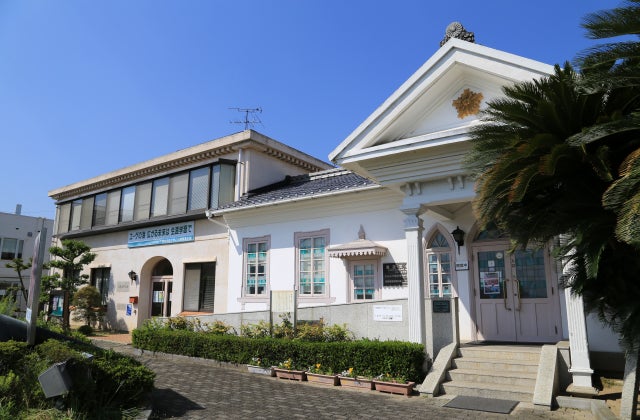 【中古】 牛窓を歩く/日本文教出版（岡山）/前川満 牛窓を歩く< 岡山文庫 197>(前川満 著) / 古本、中古本、古書籍