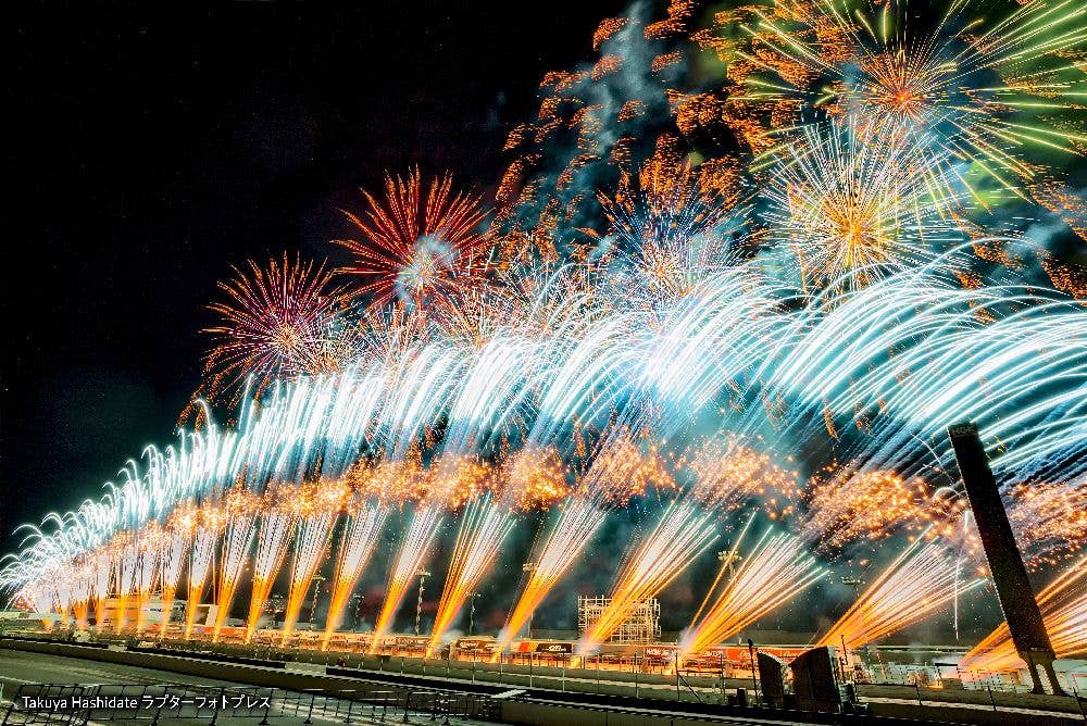 音と光のシンフォニーモビリティリゾートもてぎ　花火の祭典