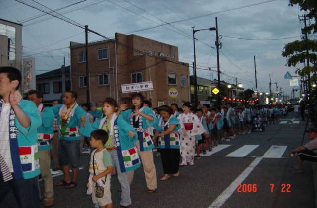 浴衣を着ての街流し