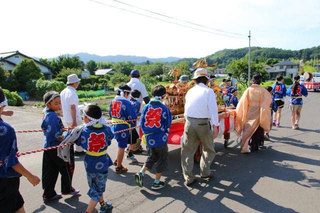 坂元神社夏祭り子ども神輿